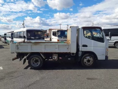 Mitsubishi Fuso Canter