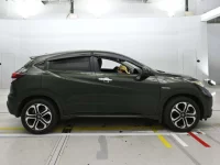 Honda VEZEL лот № 30070 оценка 3.5  с аукциона в Японии 2