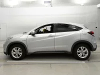 Honda VEZEL лот № 30095 оценка 4  с аукциона в Японии 3