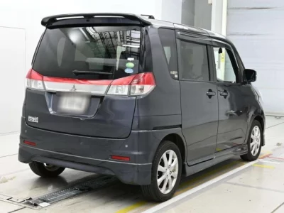 Mitsubishi Delica D:2