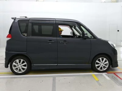 Mitsubishi Delica D:2