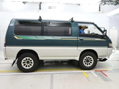 Mitsubishi Delica