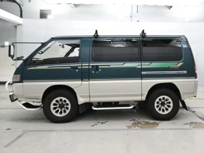 Mitsubishi Delica