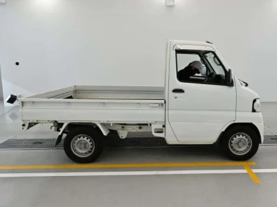 Mitsubishi MINICAB TRUCK