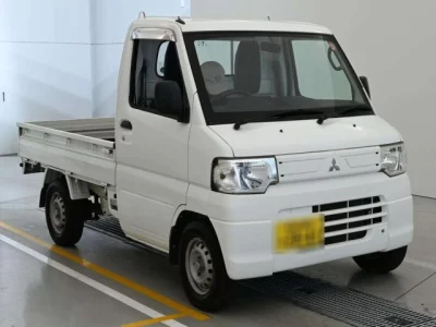 Mitsubishi Minicab Truck