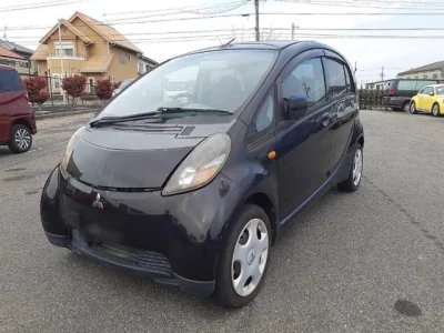 Mitsubishi i
