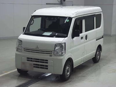Mitsubishi Minicab Van