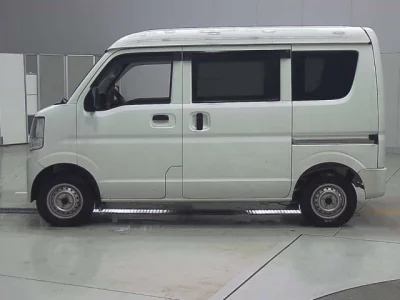 Mitsubishi Minicab Van