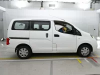 Mitsubishi DELICA лот № 40036 оценка 4  с аукциона в Японии 2