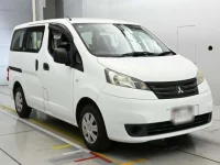Mitsubishi DELICA лот № 40036 оценка 4  с аукциона в Японии 4