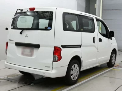 Mitsubishi DELICA  с аукциона в Японии