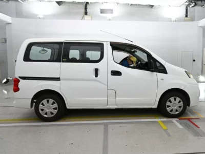 Mitsubishi DELICA  с аукциона в Японии