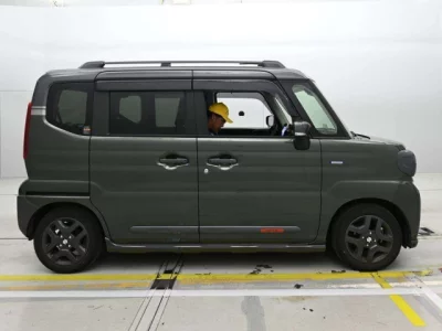 Suzuki Spacia Gear