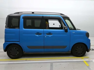 Suzuki Spacia Gear