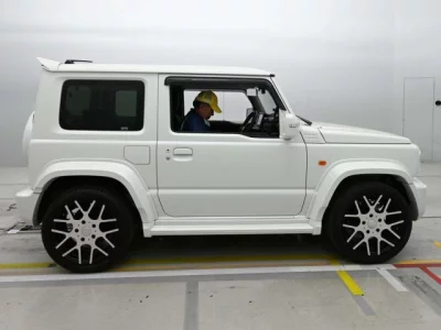 Suzuki Jimny Sierra