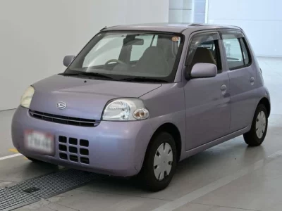 Daihatsu Esse