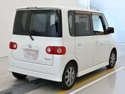 Daihatsu TANTO  с аукциона в Японии