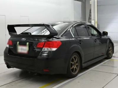 Subaru LEGACY B4