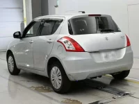 Suzuki SWIFT лот № 30448 оценка 3.5  с аукциона в Японии 5