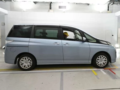 Mazda Biante