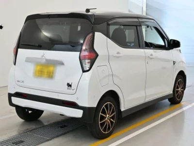 Mitsubishi EK X EV  с аукциона в Японии