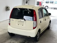 Honda LIFE лот № 2001 оценка 3.5  с аукциона в Японии 1