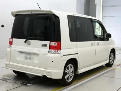 Honda MOBILIO  с аукциона в Японии