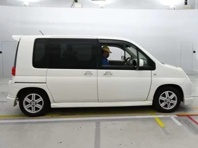 Honda MOBILIO  с аукциона в Японии