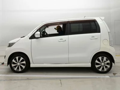Suzuki WAGON R  с аукциона в Японии