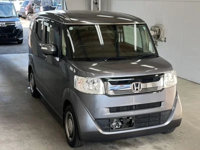 Honda N-Box Slash