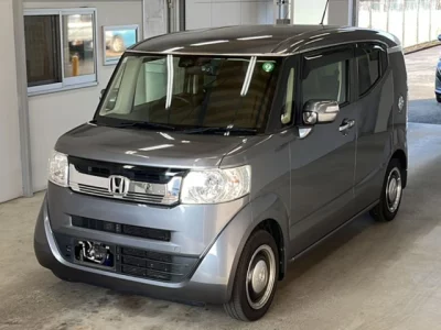 Honda N-Box Slash