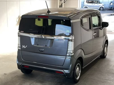 Honda N-Box Slash