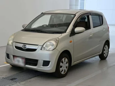 Daihatsu MIRA  с аукциона в Японии