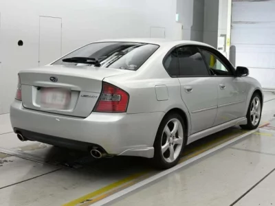 Subaru LEGACY B4