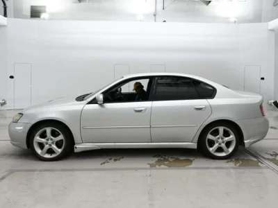 Subaru LEGACY B4