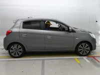 Mitsubishi MIRAGE лот № 33497 оценка 4.5  с аукциона в Японии 2