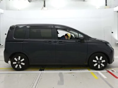 Honda FREED  с аукциона в Японии