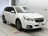 Subaru LEGACY OUTBACK лот № 30817 оценка 3.5  с аукциона в Японии 4