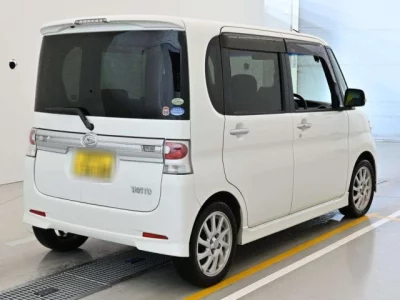 Daihatsu TANTO  с аукциона в Японии