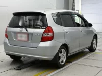 Honda FIT лот № 30832 оценка 3.5  с аукциона в Японии 1