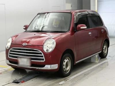 Daihatsu MIRA  с аукциона в Японии