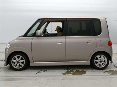 Daihatsu TANTO  с аукциона в Японии