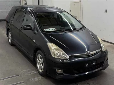 Toyota WISH  с аукциона в Японии