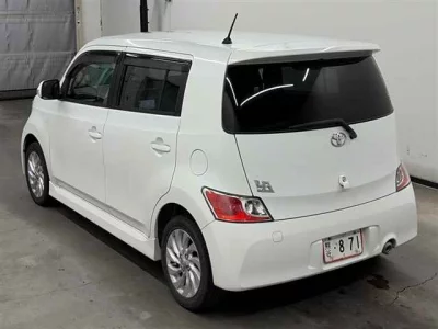 Toyota BB  с аукциона в Японии