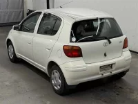 Toyota VITZ лот № 85074 оценка 3.5  с аукциона в Японии 1