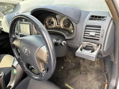 Toyota BLADE