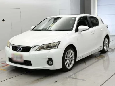 Lexus CT  с аукциона в Японии
