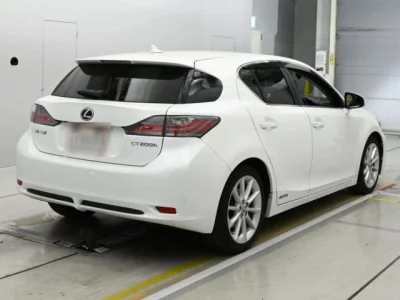 Lexus CT  с аукциона в Японии