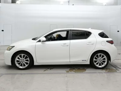 Lexus CT  с аукциона в Японии