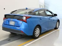 Toyota Prius лот № 30003 оценка R  с аукциона в Японии 1